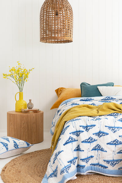 Cobalt Indigo Blue Parasols Quilt IAE5