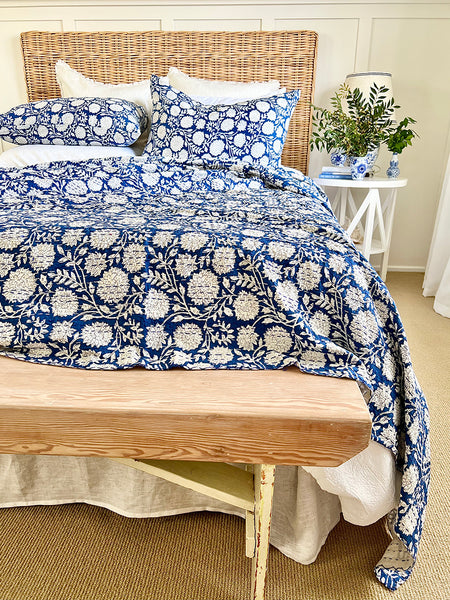 Cobalt Blue Chrysanthemum Bedspread / Throw KB1